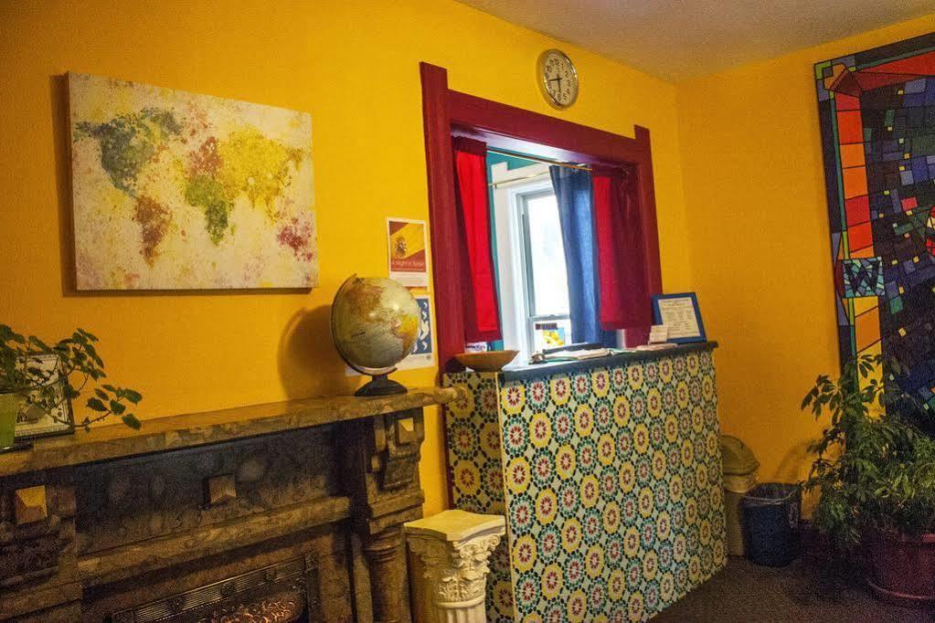 Hi - Madison Hostel Exteriör bild